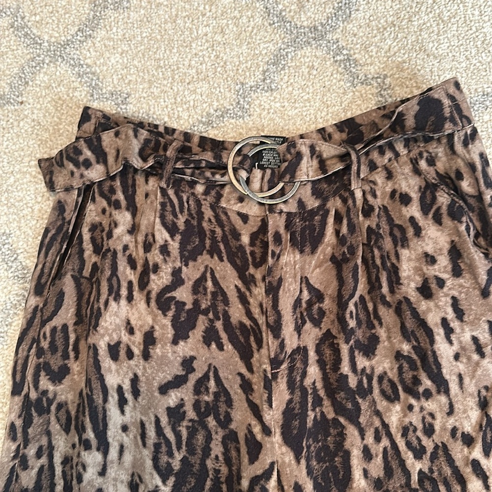 Leopard Print High Waist Wide Leg Trousers - Picture 2 of 7